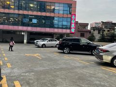 -品香菜馆(旗峰路中侨大厦店)