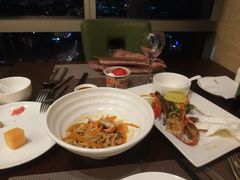 现烤羊排-湖景知味西餐厅•自助餐• 轻食(南京金茂威斯汀大酒店)