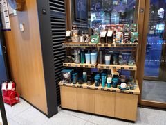 零售区-星巴克臻选(北京世贸天阶店)