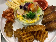 -丽莎沙拉轻食餐厅(国贸店)