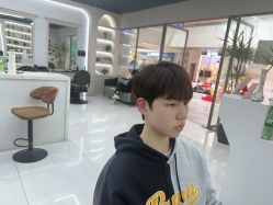 -尤司男士国潮理发馆