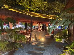 -二厨·吊桥小院·脆皮烧鸡公·本地农家菜(沿江西路店)