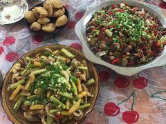 -廖哥泡椒兔(峨眉店)