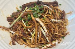 Sizzling Eel Noodles