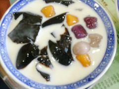 -赵记传承特色牛奶甜品(泉城广场店)
