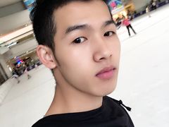 -冰纷万象滑冰场(深圳万象城店)