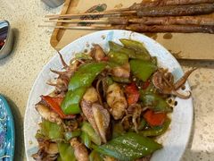-蚝堡·生蚝海鲜烧烤物种起源•海肠捞饭(刘公岛店)