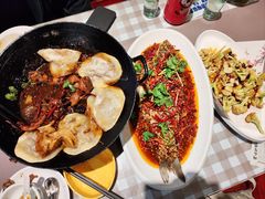 -百味地锅鸡(二店·财校分店)