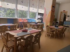 -戊辰亲子游泳俱乐部