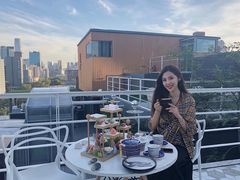 -The ROOF (通盈中心店)
