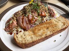烤三文鱼沙拉-O'mills Sourdough Bakery&Bistro(永嘉路店)