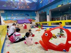 -爱丽丝奇幻乐园