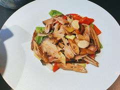 -桥边小楼·手工云南菜·古城观景小楼儿