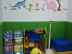 -岳辰齿科(浦东长泰店)