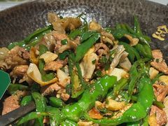 -费大厨辣椒炒肉(高铁吾悦广场店)