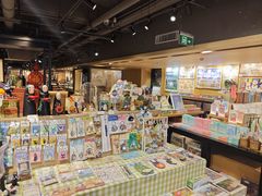 -猫的天空之城概念书店(苏州诚品店)