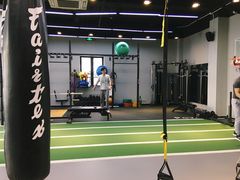 -Freedom Fitness私教健身俱乐部(徐虹北路店)