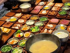 -银米·云南传统过桥米线(双廊黑金冠店)