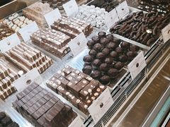 -VENCHI 闻绮(北京国贸商城店)