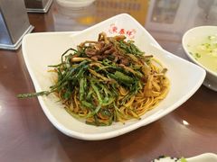 开洋葱油拌面加蛋皮汤-东泰祥生煎馆(长宁路店)