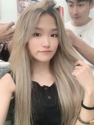 -V8潮牌·接发烫染连锁