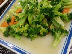 -八两八金·莱芜特色炒鸡(市南漳浦路店)