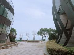 -上海滴水湖皇冠假日酒店