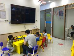 -童程童美·信息学竞赛·乐高机器人编程(龙华校区)