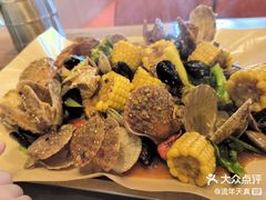 -锅老头铁锅炖•大锅蒸汽海鲜(韩乐坊店)