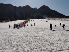 -荣盛康旅野三坡滑雪场
