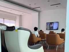 -杭州中升之星奔驰4S店(滨江店)
