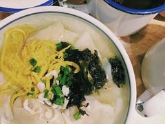 鸡汤馄饨-怪噜范·老贵阳街头名小吃(汇金星力城店)