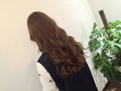 -茶发Salon·烫发染发理发