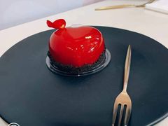 -Dulcet Cakes & Sweets