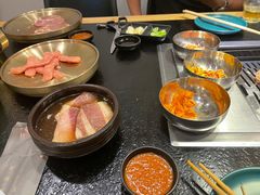 -臻牛烤肉