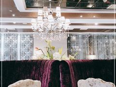 -河畔春天时尚餐厅