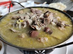 -一口猪海鲜浑锅·东北家常菜