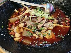 -茅台镇网红溶洞餐厅·茅帮菜馆