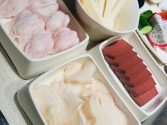 -海底捞火锅鲜切牛肉主题店(长寿路店)