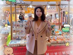 -LuOne凯德晶萃广场(徐家汇路店)