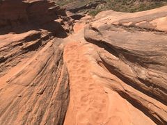 -波浪谷