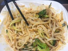 -魏家凉皮(万辉店)