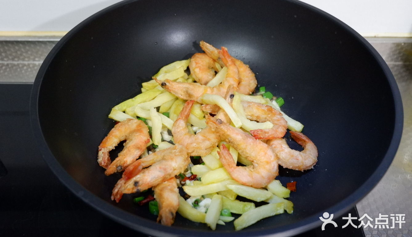 年夜饭必备菜谱推荐1⃣️6⃣️【椒盐土豆虾】