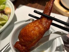 鲜虾胶酿脆皮鸡翅-港丽餐厅(杭大店)