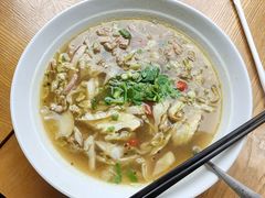 顺化牛肉汤檬粉-探越越南牛肉粉(江南西分店)