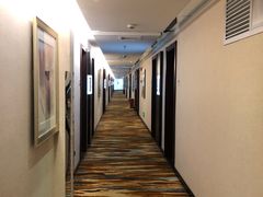 -昆明朗威酒店(昆明站火车站双桥夜市风情街店)