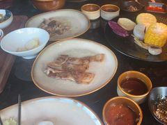 -雾山韩式烤肉·海南糟粕&椰子鸡火锅·海景餐厅(三亚绿发山海天JW万豪酒店)