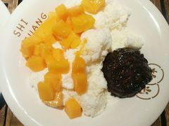 芒果白雪黑糯米-拾光·小碗甜品
