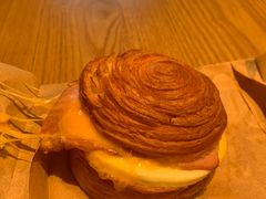 -星巴克(汾阳路店)