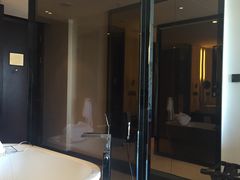 -三亚湾海居铂尔曼度假酒店